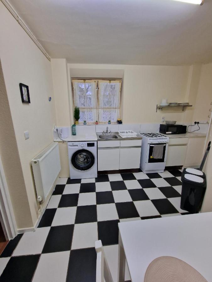 Waterloo - Zone 1 - Spacious One Bedroom Flat London Exterior foto