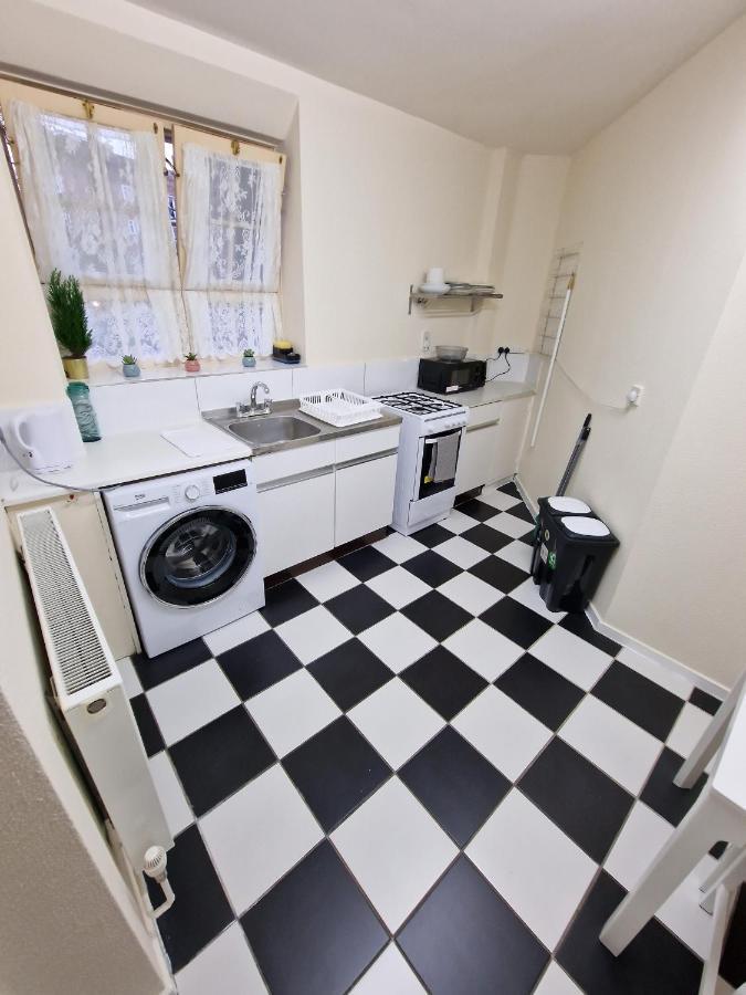 Waterloo - Zone 1 - Spacious One Bedroom Flat London Exterior foto